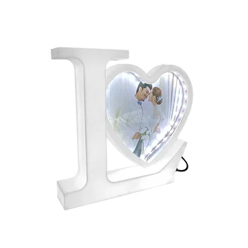Висококачествено магическо огледало във формата на сърце с USB-зарядно устройство за Свети Валентин