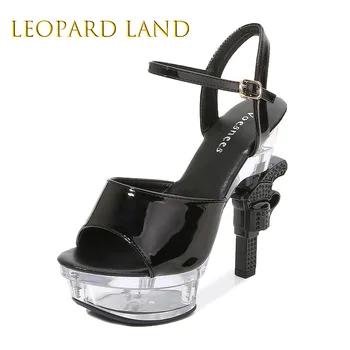 Дамски сандали ЛЕОПАРД LAND на висок ток, пикантни модел на танкетке с кристали, универсална серия 10314, ток 14 cm платформа 4 cm, LFD