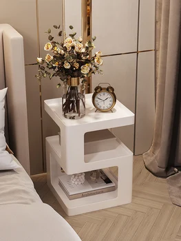 Италиански минималистичен модерен минималистичен креативен дизайн ъгловата маса, приставного маса за дивана в хола, приставного масичка в спалнята